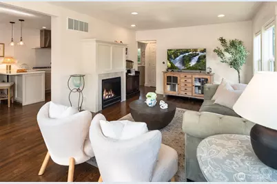 8538 19th Avenue NW, Seattle, WA 98117 - Photo 10