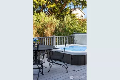 8538 19th Avenue NW, Seattle, WA 98117 - Photo 28