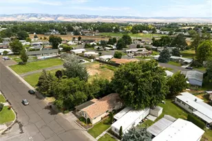 832 SE Scenic View Dr, College Place, WA 99324 - Photo 24