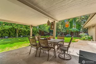 1677 Eastmont Ave, East Wenatchee, WA 98802 - Photo 30