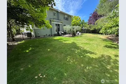 4606 230th Terrace SE, Sammamish, WA 98075 - Photo 16