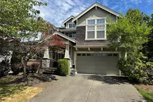 4606 230th Terrace SE, Sammamish, WA 98075 - Photo 2