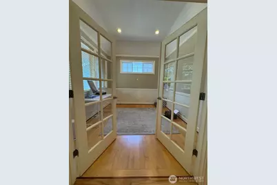 4606 230th Terrace SE, Sammamish, WA 98075 - Photo 4