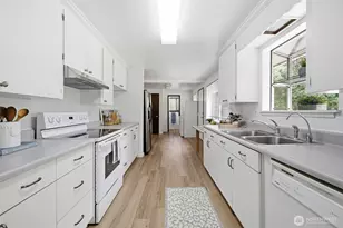 3209 128th St E, Tacoma, WA 98446 - Photo 8