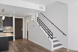 2125 Western Ave, Seattle, WA 98121 - Photo 14
