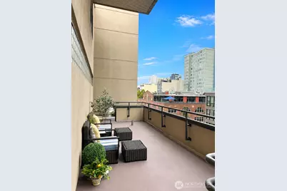2125 Western Avenue #3, Seattle, WA 98121 - Photo 30