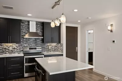2125 Western Avenue #3, Seattle, WA 98121 - Photo 4