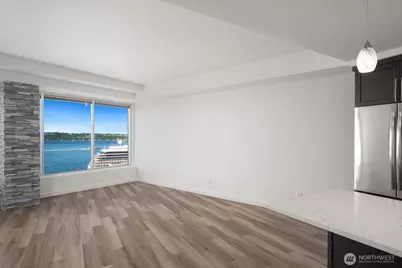 2125 Western Avenue #3, Seattle, WA 98121 - Photo 8