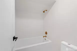 12633 75th St SE, Snohomish, WA 98290 - Photo 32
