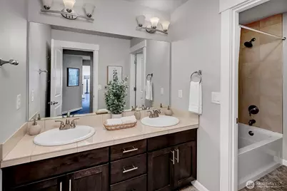 13712 SE 89th Street, Newcastle, WA 98059 - Photo 34