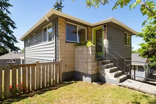 2315 S Bateman St, Seattle, WA 98108 - Photo 2