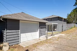 2315 S Bateman St, Seattle, WA 98108 - Photo 30