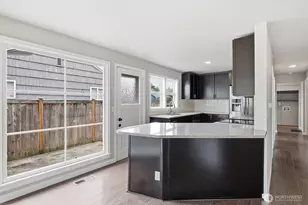 2819 N Mullen St, Tacoma, WA 98407 - Photo 10