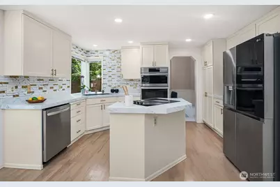 4020 262nd Place SE, Sammamish, WA 98029 - Photo 12