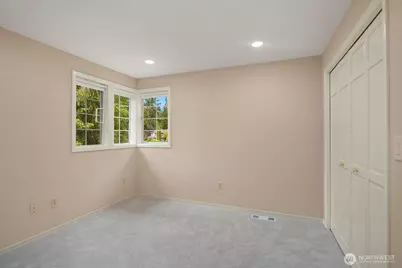 4020 262nd Place SE, Sammamish, WA 98029 - Photo 28