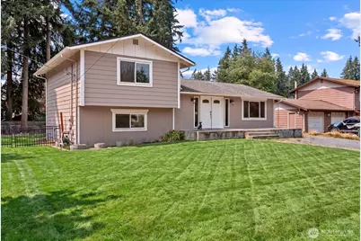 12808 Military Road E, Puyallup, WA 98374 - Photo 1