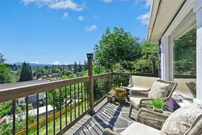 1035 Temple Drive, Everett, WA 98201 - Photo 1
