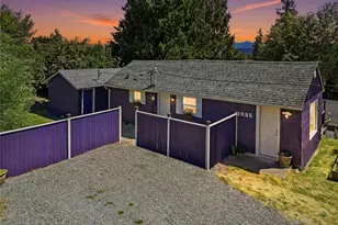 1035 Temple Dr, Everett, WA 98201 - Photo 2
