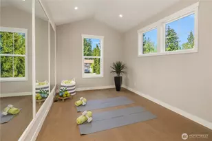 10223 NE 24th St, Bellevue, WA 98004 - Photo 18