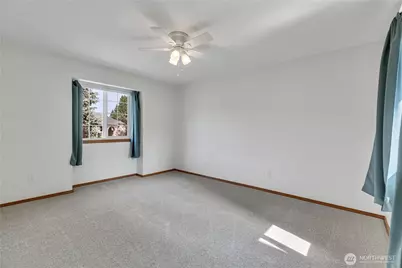1925 19th Street SE, Puyallup, WA 98372 - Photo 30