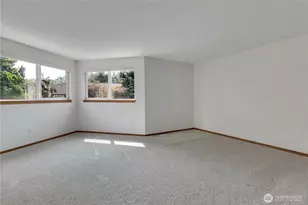 1925 19th St SE, Puyallup, WA 98372 - Photo 22