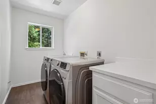 9017 381st Ave SE, Snoqualmie, WA 98065 - Photo 16