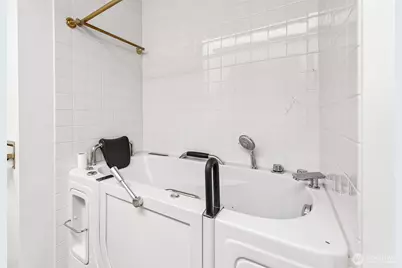 6727 21st Avenue SW, Seattle, WA 98106 - Photo 14