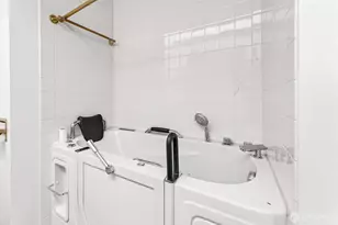 6727 21st Ave SW, Seattle, WA 98106 - Photo 14