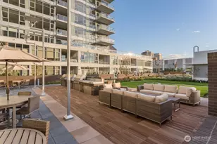 588 Bell St, Seattle, WA 98121 - Photo 28