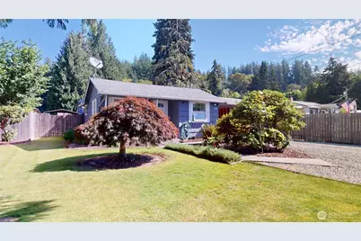521 E Magnolia Avenue, Burlington, WA 98233 - Photo 1