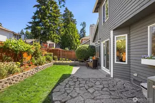 24218 SE 40th St, Sammamish, WA 98029 - Photo 36