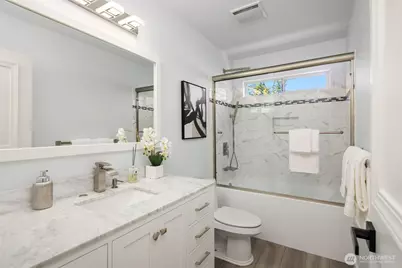 24218 SE 40th Street, Sammamish, WA 98029 - Photo 30