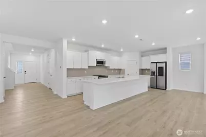 14405 204th Avenue Ct E, Bonney Lake, WA 98391 - Photo 2