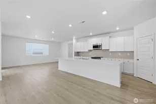 14405 204th Ave Ct E, Bonney Lake, WA 98391 - Photo 4