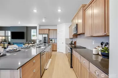 14405 204th Avenue Ct E, Bonney Lake, WA 98391 - Photo 18