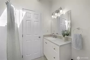 21239 14th Ave S, Des Moines, WA 98198 - Photo 24