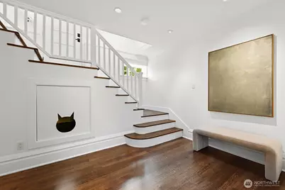 403 18th Avenue E, Seattle, WA 98112 - Photo 18