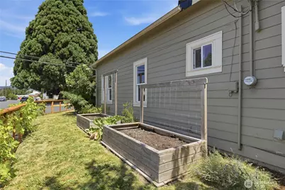 337 Loves Avenue, Woodland, WA 98674 - Photo 36