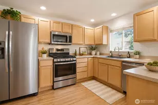 3929 152nd Pl SE, Bothell, WA 98012 - Photo 4