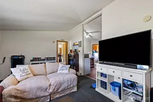 29427 Orting Kapowsin Hwy E, Graham, WA 98338 - Photo 8