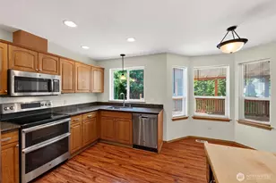 21415 116th St E, Bonney Lake, WA 98391 - Photo 4