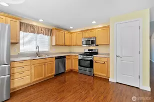 23929 SE 249th St, Maple Valley, WA 98038 - Photo 4