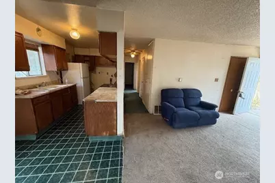 710 S Hawthorne Drive, Moses Lake, WA 98837 - Photo 4