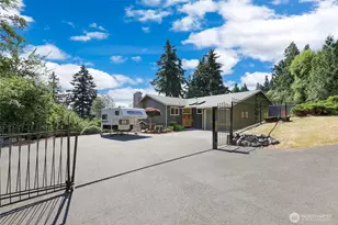 4706 Caldwell Rd E, Edgewood, WA 98372 - Photo 2