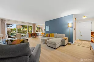 11515 Greenwood Ave N, Seattle, WA 98133 - Photo 14