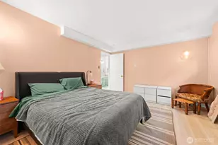 11515 Greenwood Ave N, Seattle, WA 98133 - Photo 30