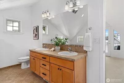 2022 E Terrace Street, Seattle, WA 98122 - Photo 16