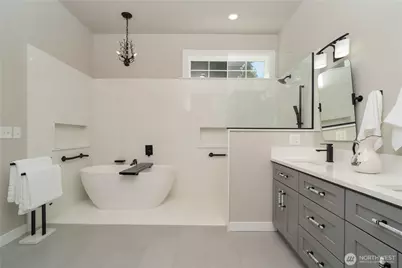 402 Troy Drive SE, Centralia, WA 98531 - Photo 18
