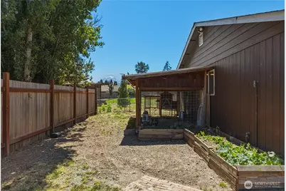 506 Calistoga Street W, Orting, WA 98360 - Photo 38