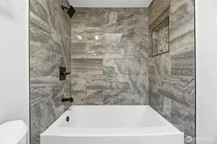 506 Calistoga St W, Orting, WA 98360 - Photo 20